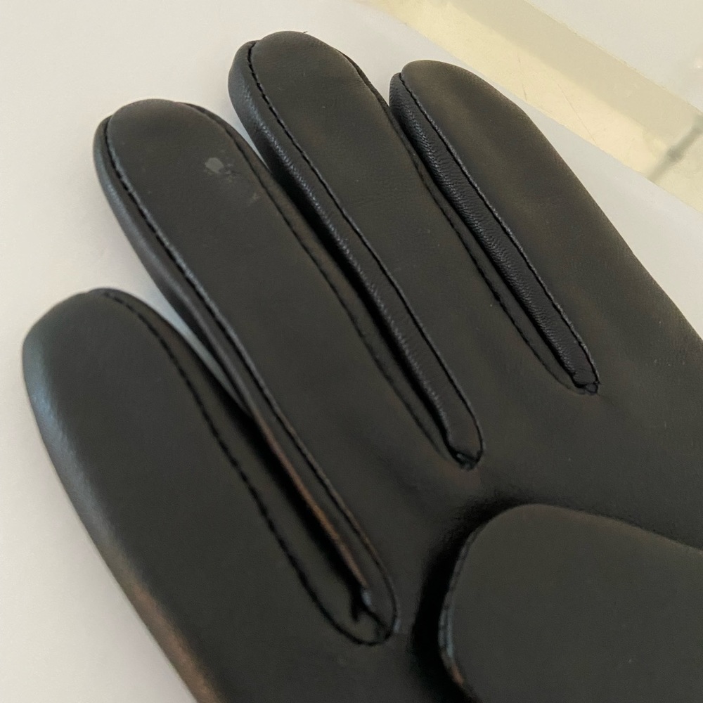 New With Tags Mens Black Isotoner Leather Driving Gloves - Picture 9 of 9